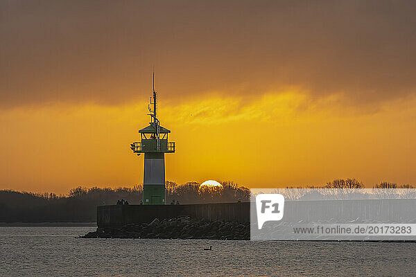 Germany  Schleswig-Holstein  Lubeck  Travemunde lighthouse at sunrise