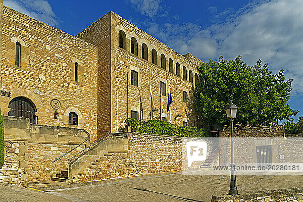 Burg  Castillo  Torre Castillo  Parador de Tortosa  Eingang