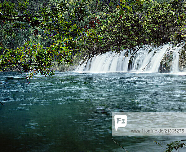China. Sichuan. Waterfall.