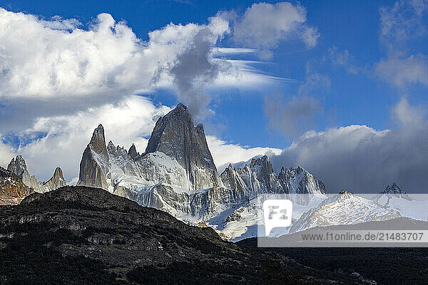 Argentina  Santa Cruz  El Chalten  Clouds above snow covered Mount Fitz Roy