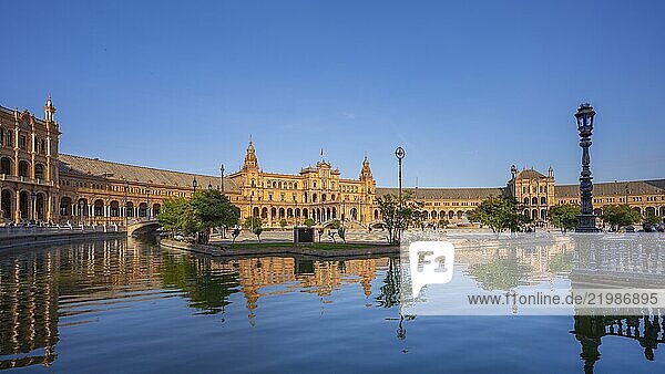Plaza de Espana  Seville  Andalusia  Spain
