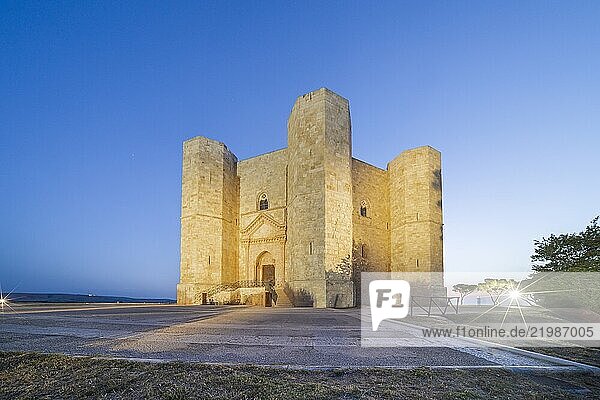 Fortress of Frederick II of Swabia  Castel del Monte  Andria  Western Murge  Barletta  Apulia  Italy  Europe