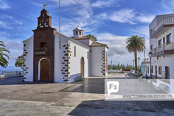 Pfarrkirche San Juan.
Auf eine Anhöhe liegt das Dorf San Juan mit der Pfarrkirche San Juan.