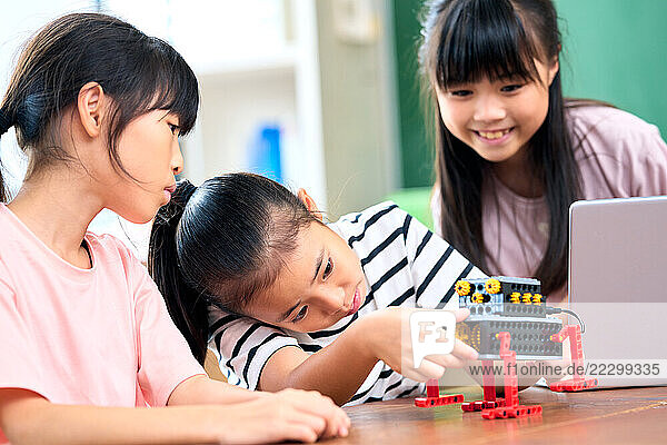 Japanese Kids In Classroom