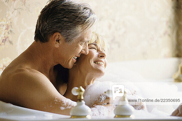 Mature Couple in the Bath