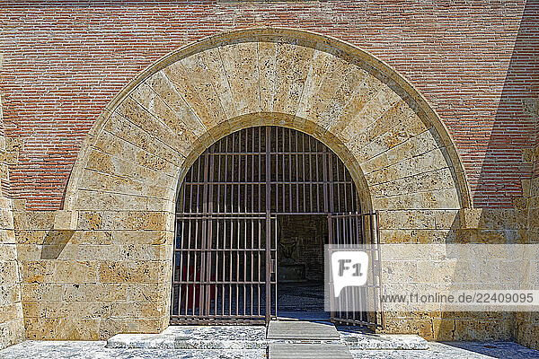 Burg  Palast  Palais des Rois de Majorque  Eingang