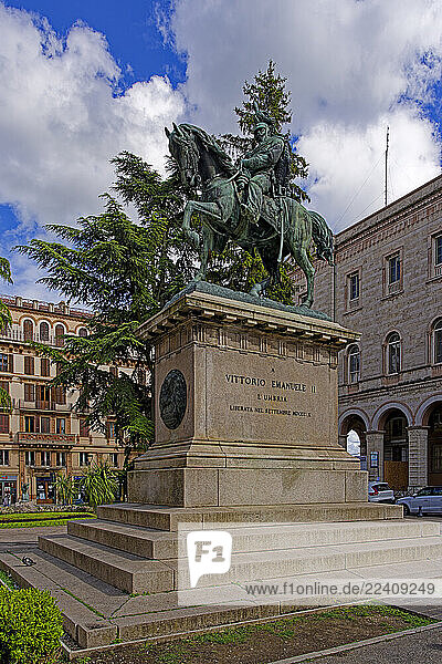 Denkmal  Statua Vittorio Emanuele II  Vittorio Emanuele Maria Alberto Eugenio Ferdinando Tommaso di Savoia  14.203.1828 - 09.01.1878  König von Italien