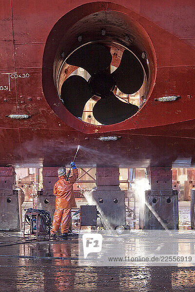 Damen Shiprepair & Conversion has decades of experience in repair  conversion  maintenance  refit and harbour & voyage projects  completing more than 1 500 jobs annually for all types of vessels and platforms. In addition  Damen Shipyards Group delivers up to 180 vessels each year. Dunkerque  France.
The ship CALAIS SEAWAYS (IMO: 8908466  MMSI: 228006800) is a Ferry/bac registered in France.