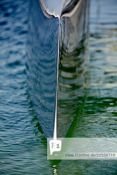The GC32 is the one design for the future Great Cup Racing circuit starting from 2013 onward. Combining low drag hull double S curved foils high righting moment and generous sail