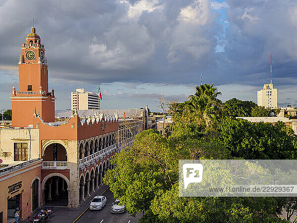 City Hall  elevated view  Plaza Grande  Merida  Yucatan State  Mexico